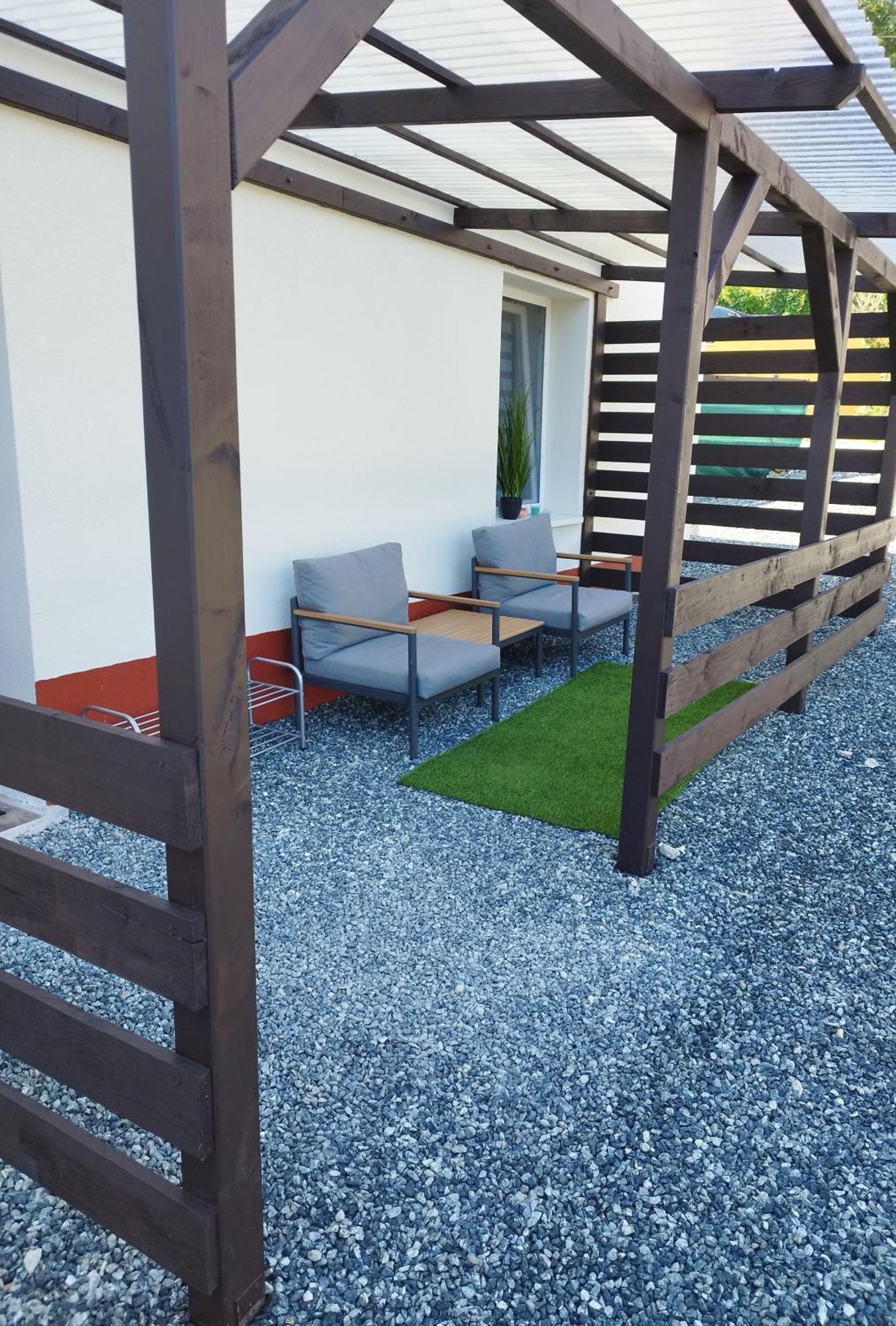 Holling Apartman Fertoboz Luaran gambar